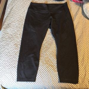 Lululemon sz 12 crop leggings worn once!